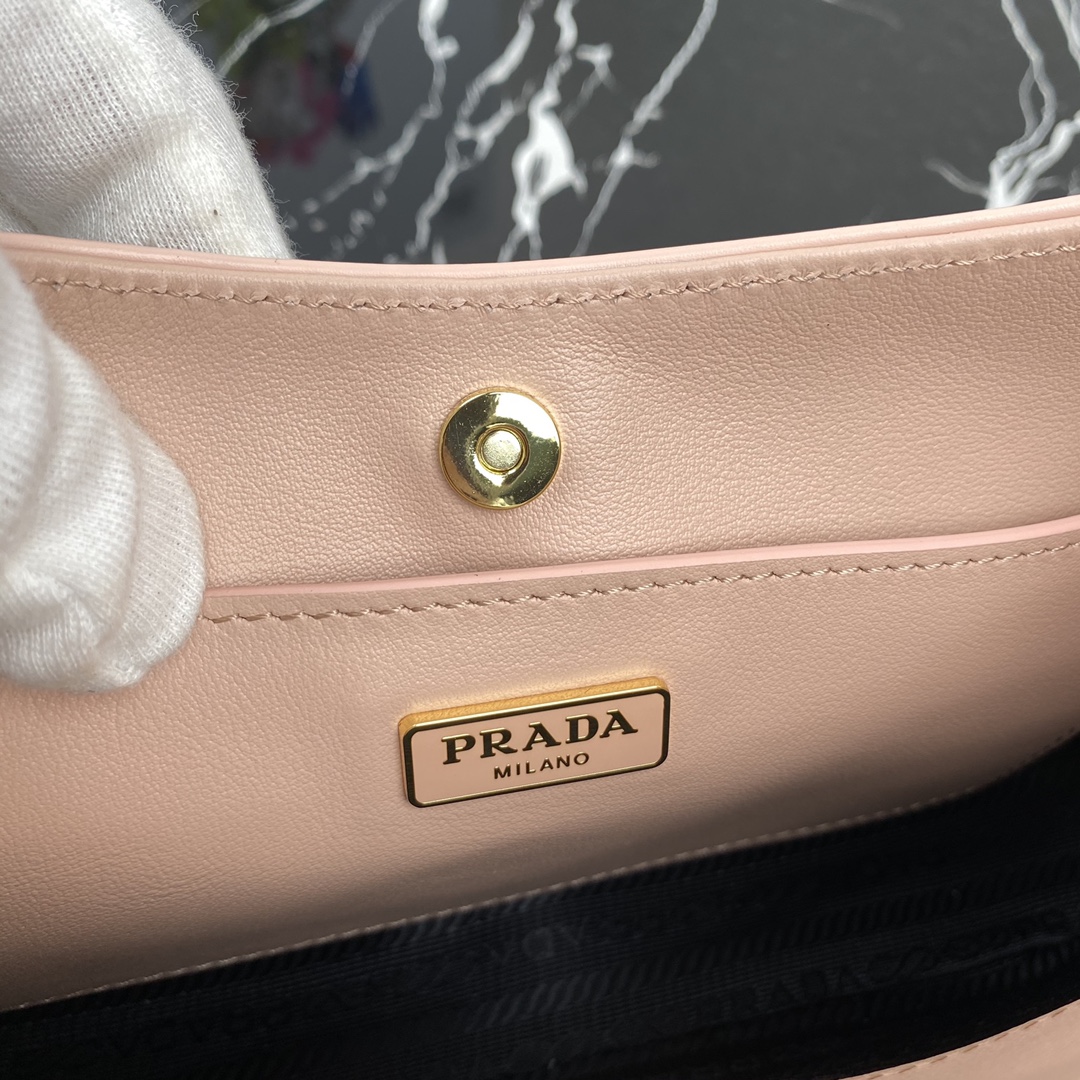 Pra*a 1BC148 leather mini shoulder bag 002
