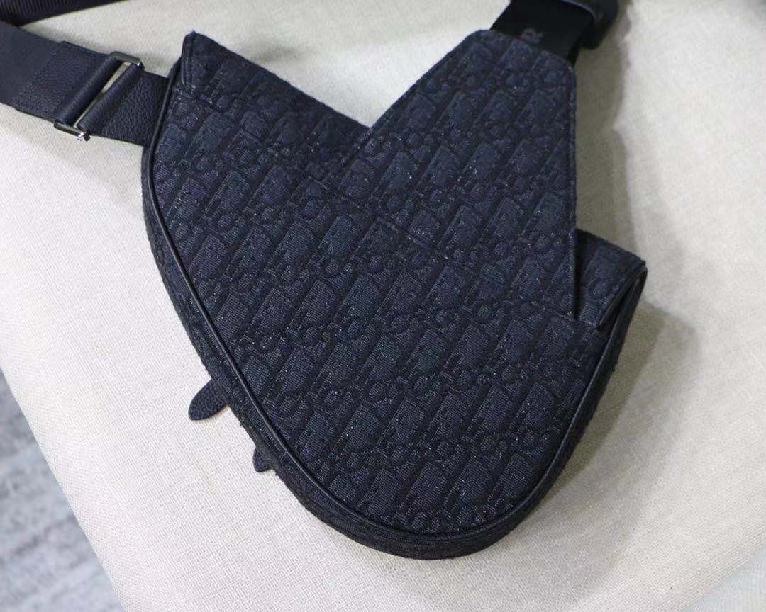 D10r Saddle bag 