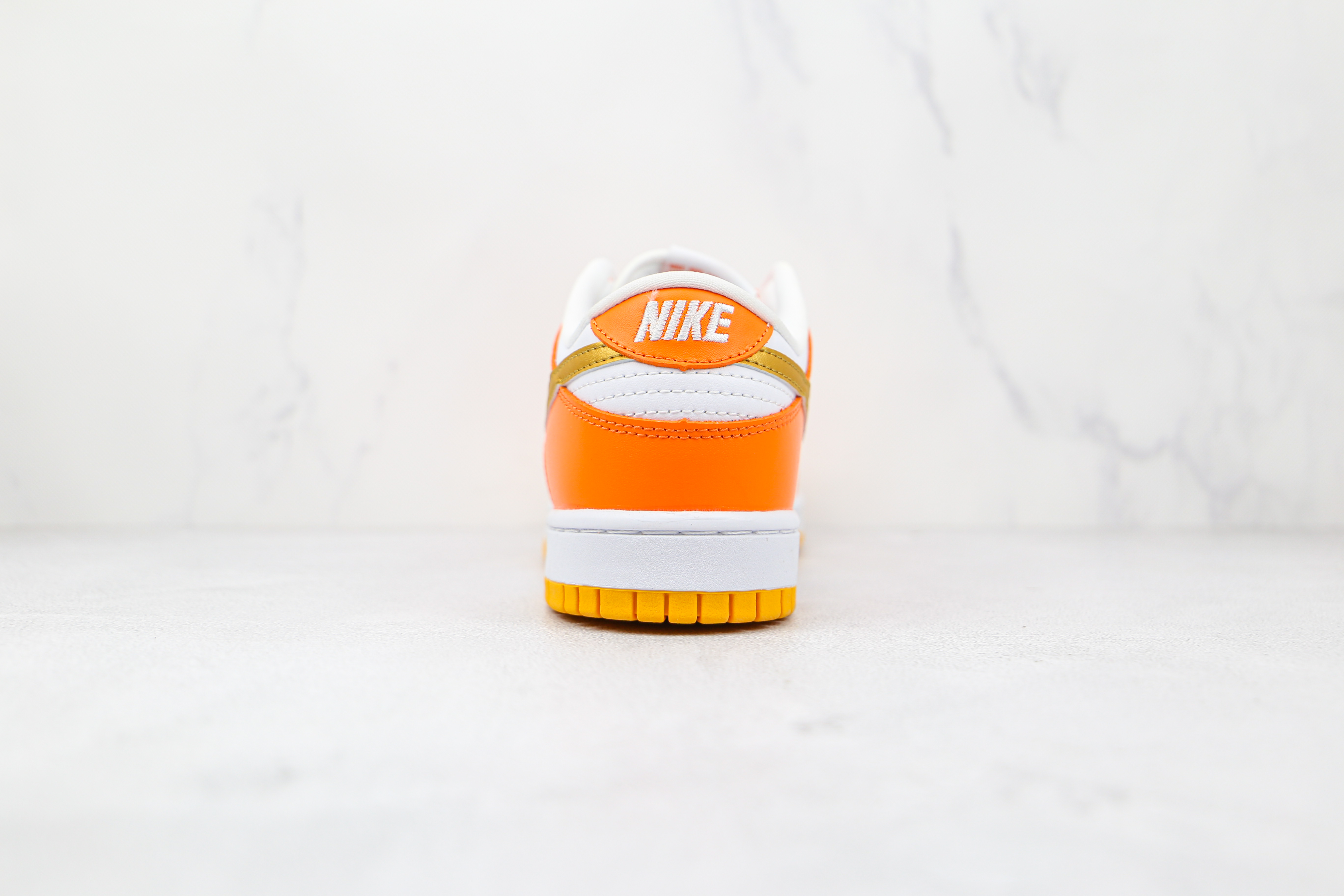 Nike SB Dunk Low Orange Blaze bestify