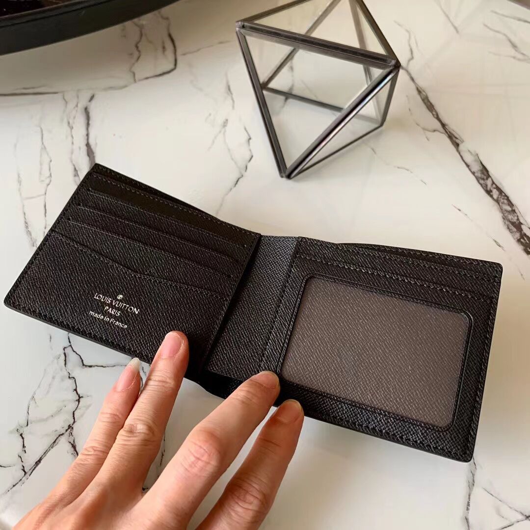 L0vis Vvtt0n Wallet N64002
