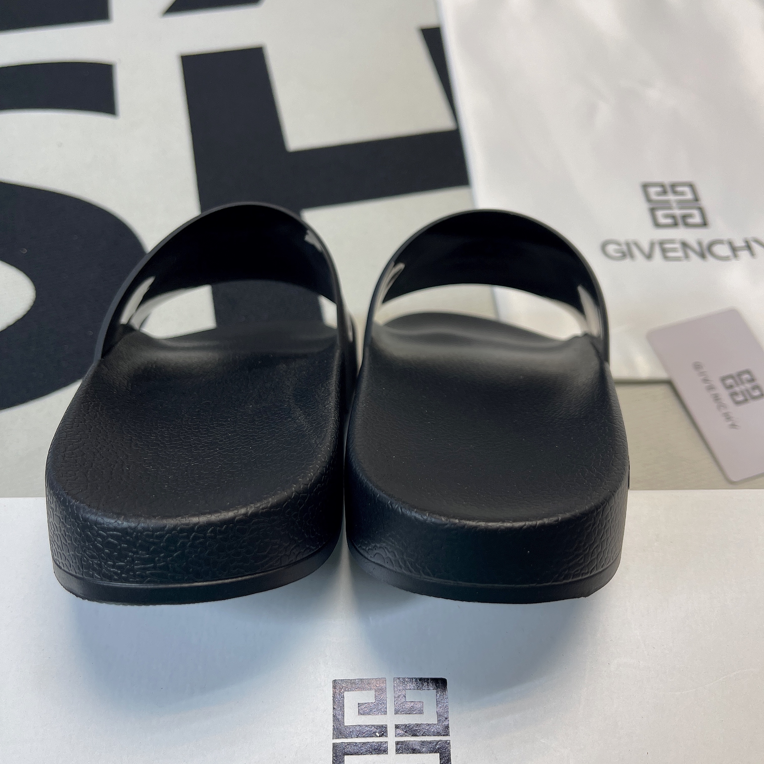 Givenchy slipper