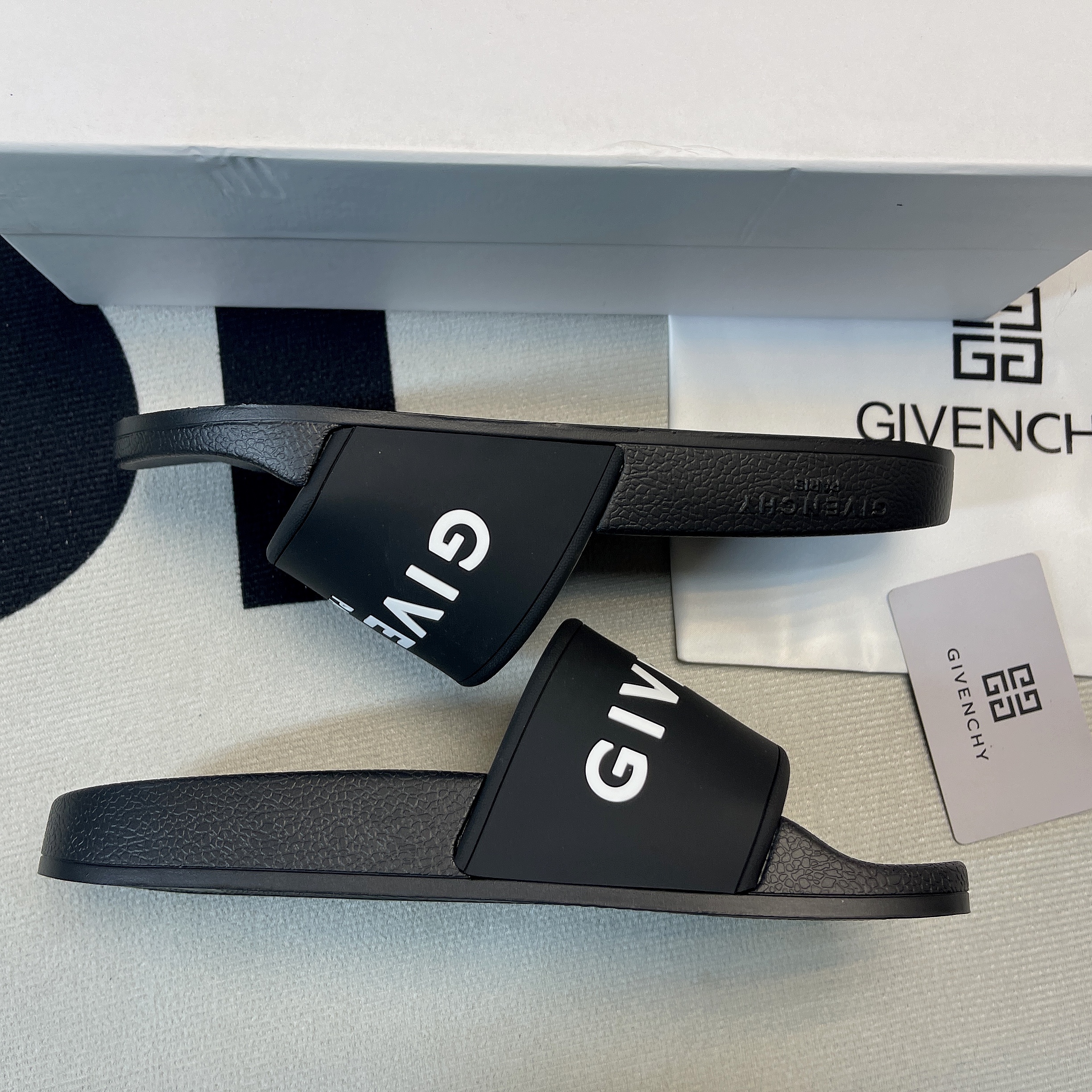 Givenchy slipper