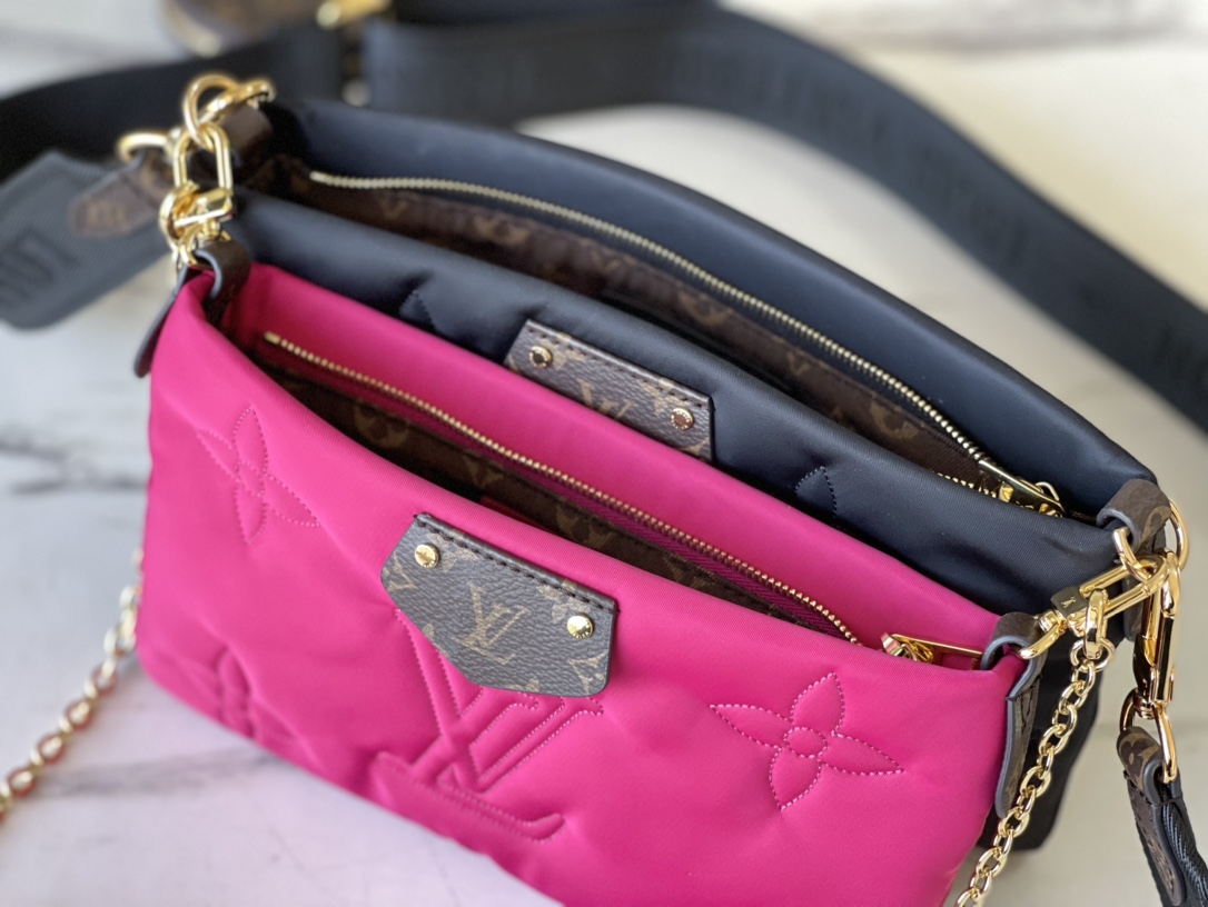 LV Maxi Multi Pochette Accessoires