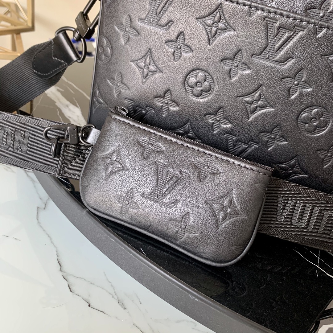 L0vis Vvtt0n Duo Messenger Monogram Shadow Bag