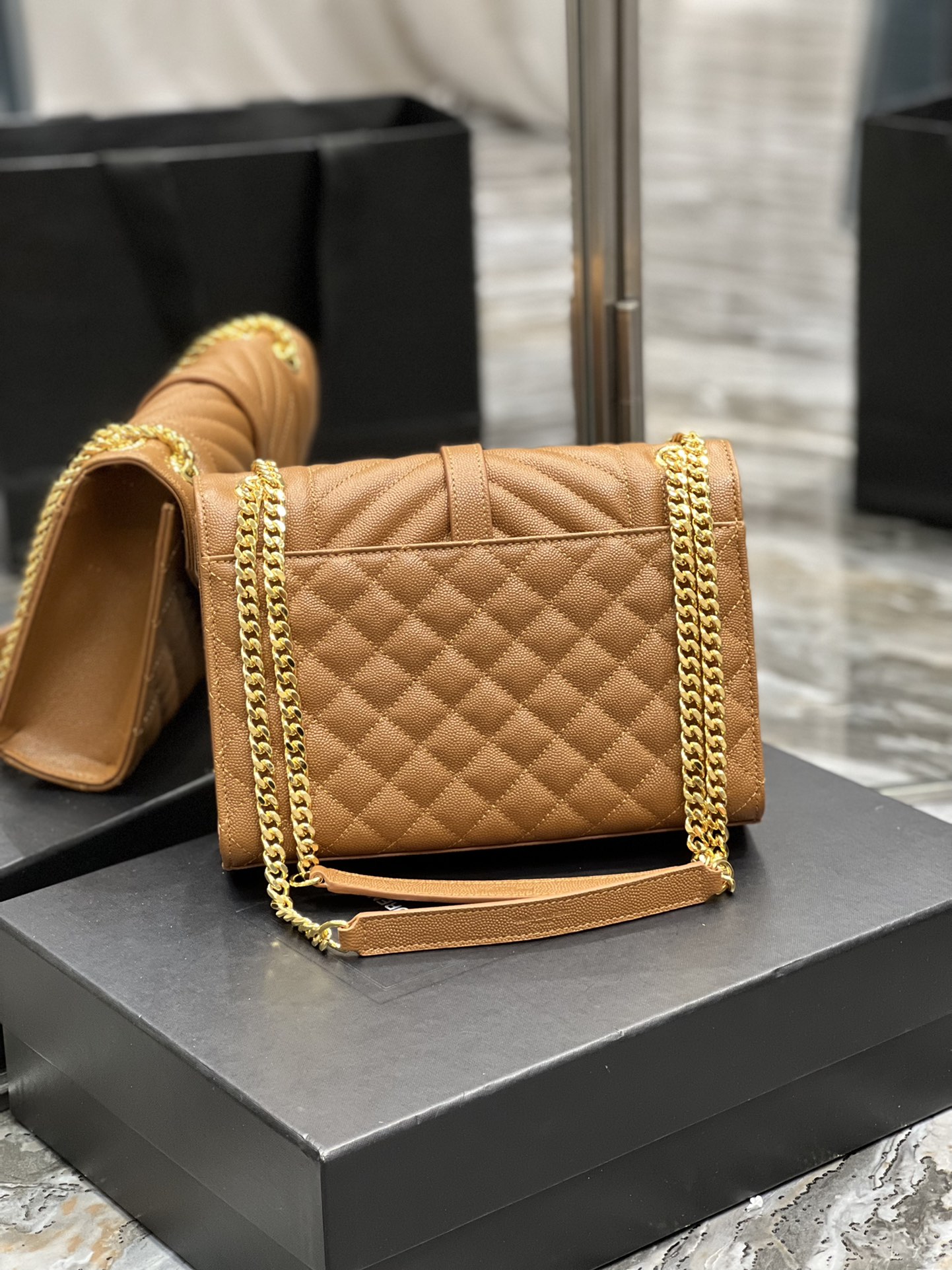 Y51 NEW ENVELOPE BAG 24CM