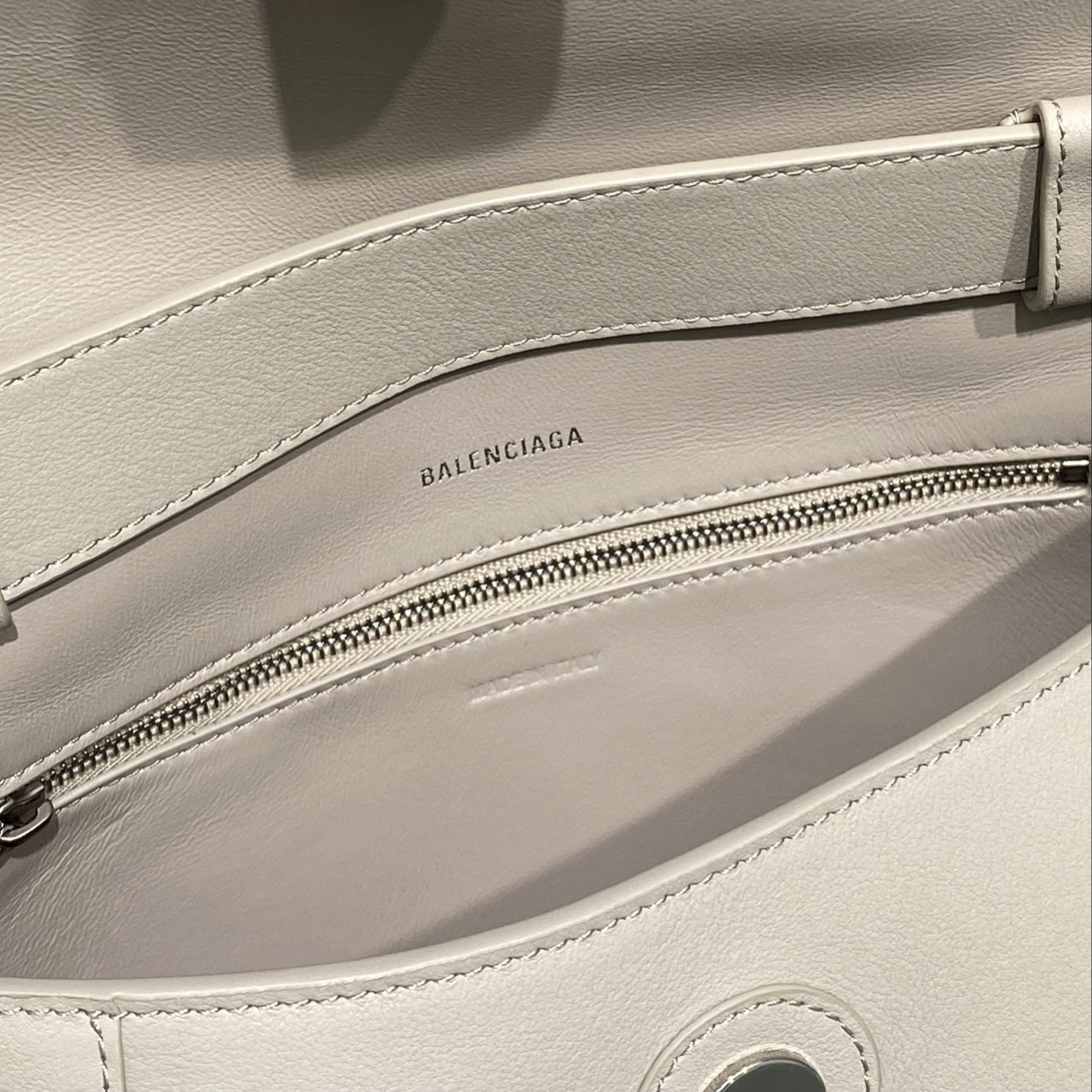 Ba1en*iaga Downtown Bag