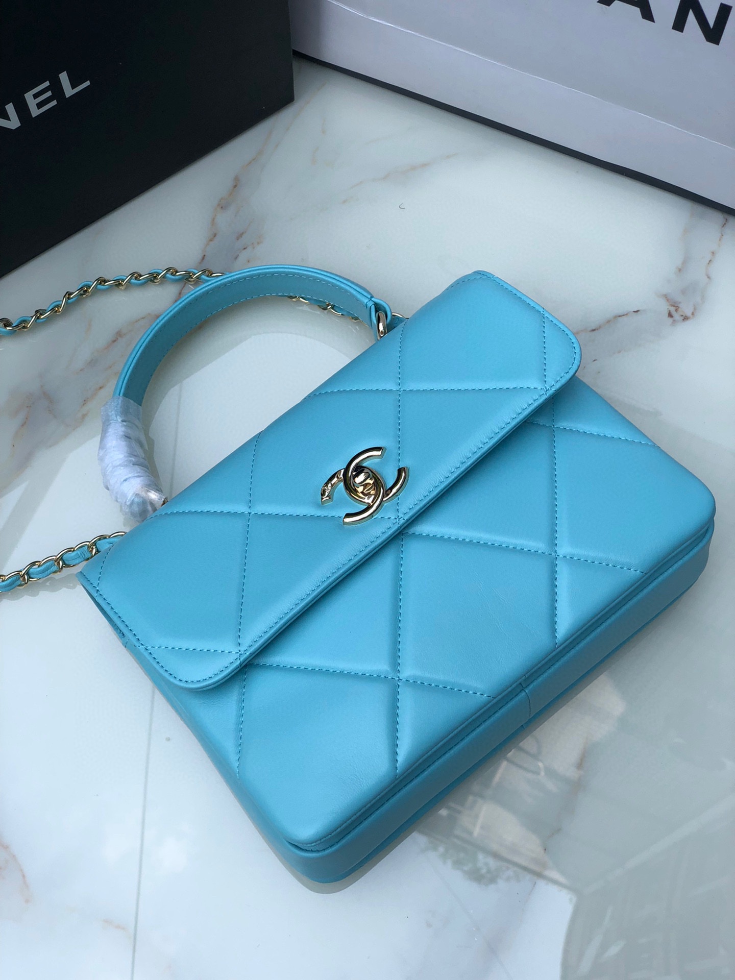 Ch**el Trendy CC Handbag 25cm