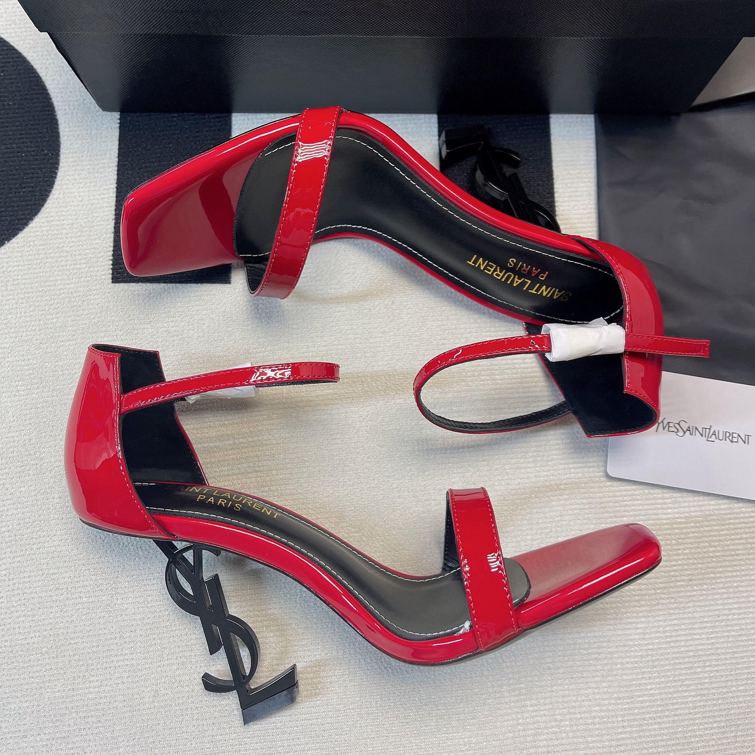 Y51 SANDALS HEEL 01