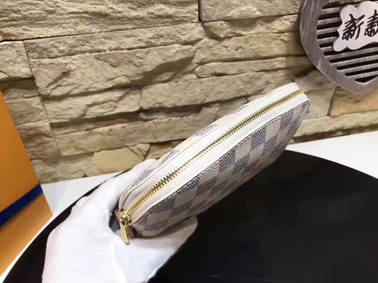 LV Cosmetic Bag M47515