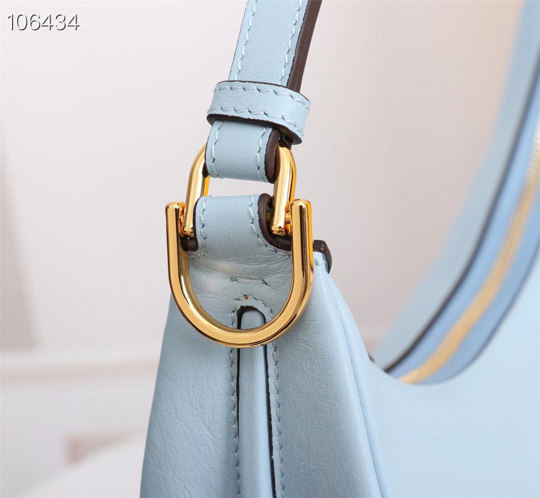 F**di praphy bag 29cm