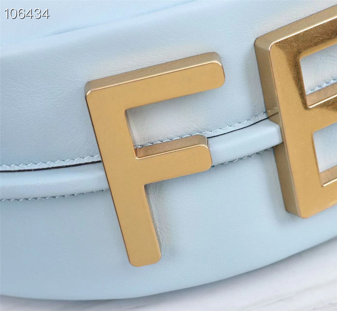 F**di praphy bag 29cm