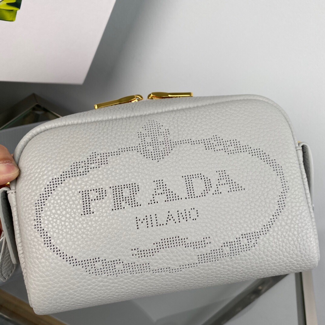 Pra*a Shoulder Bag 1BH187 02