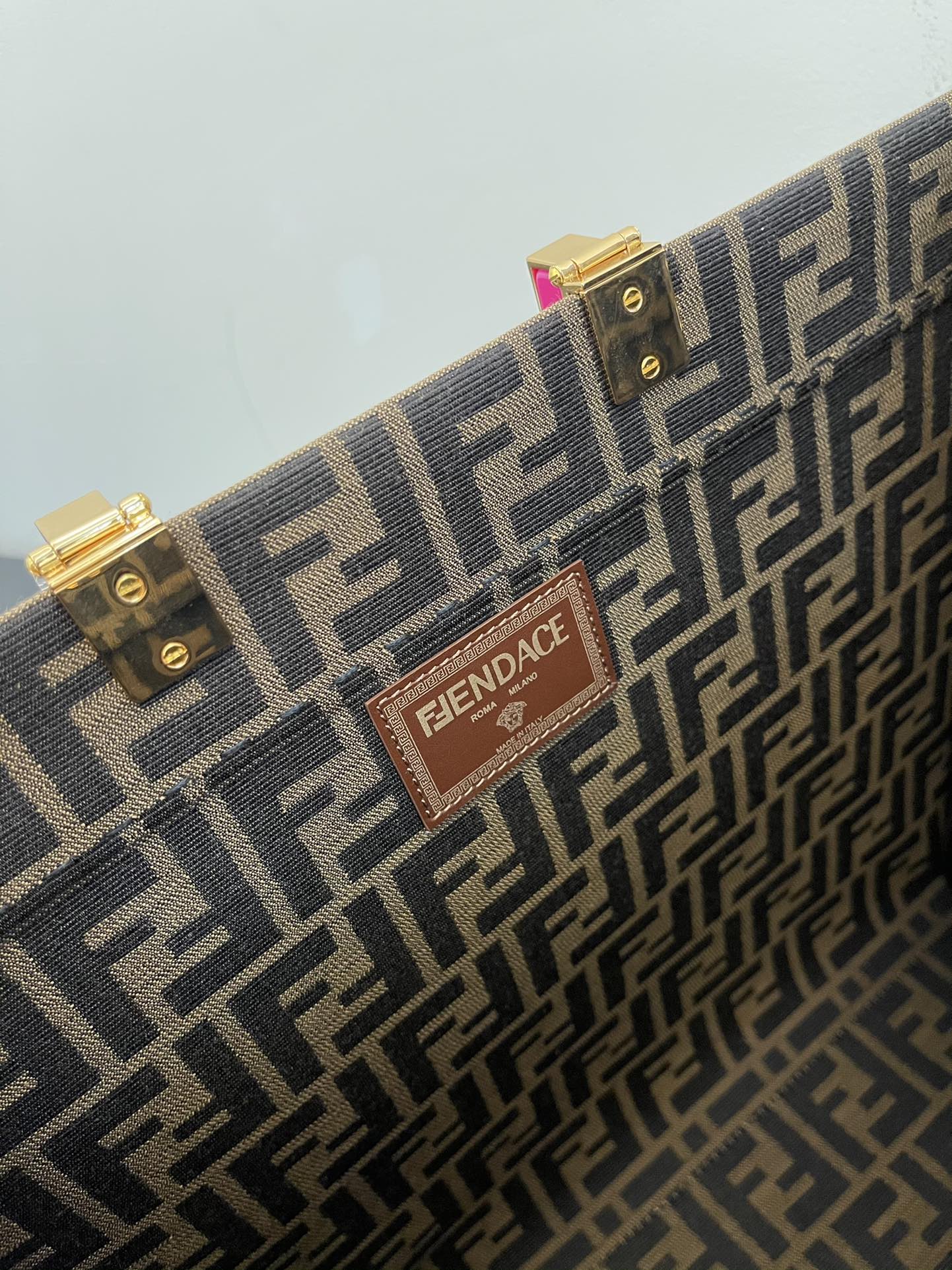 FENDAC E Sunshine Handle Bag 