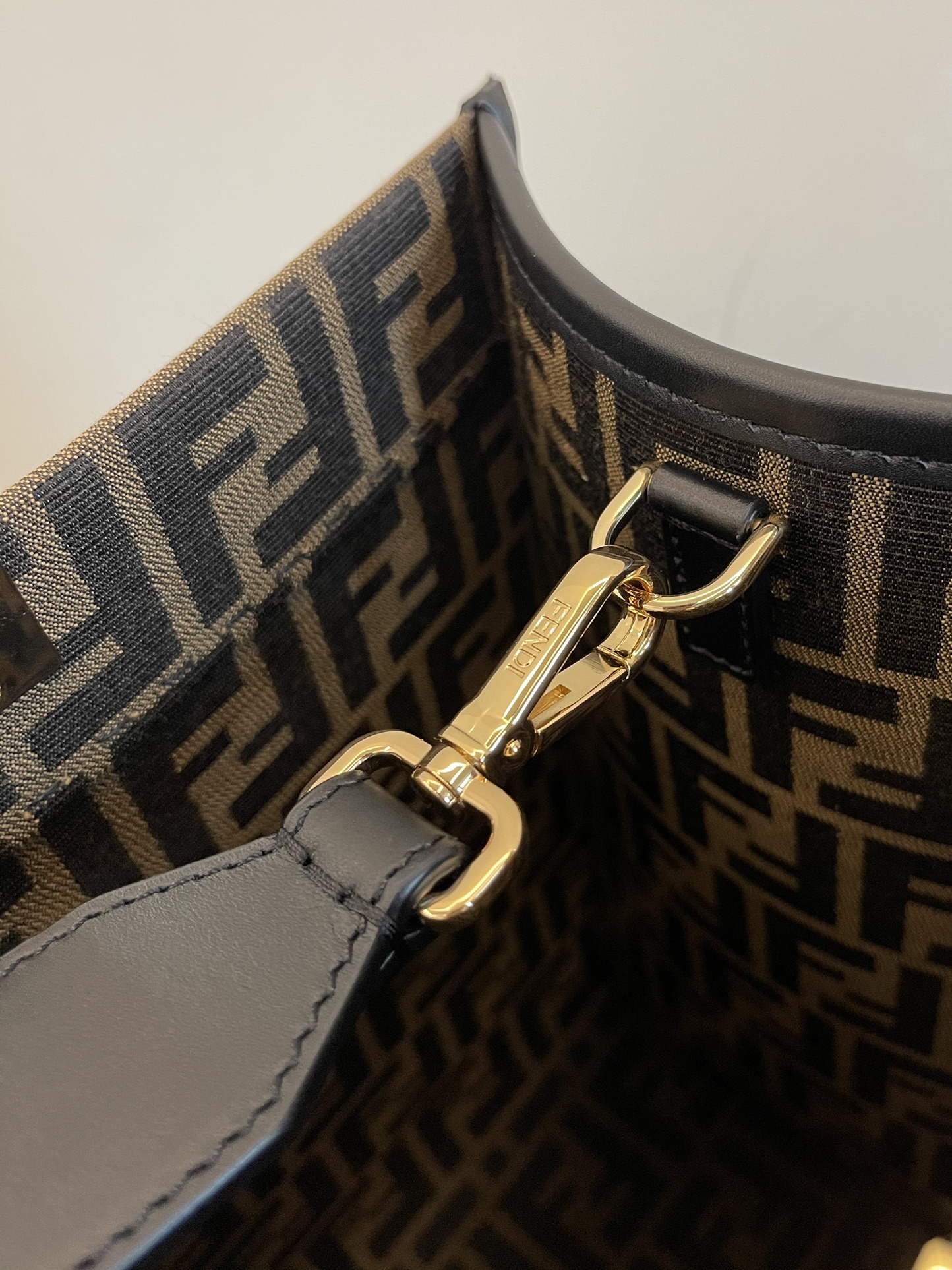 FENDAC E Sunshine Handle Bag 
