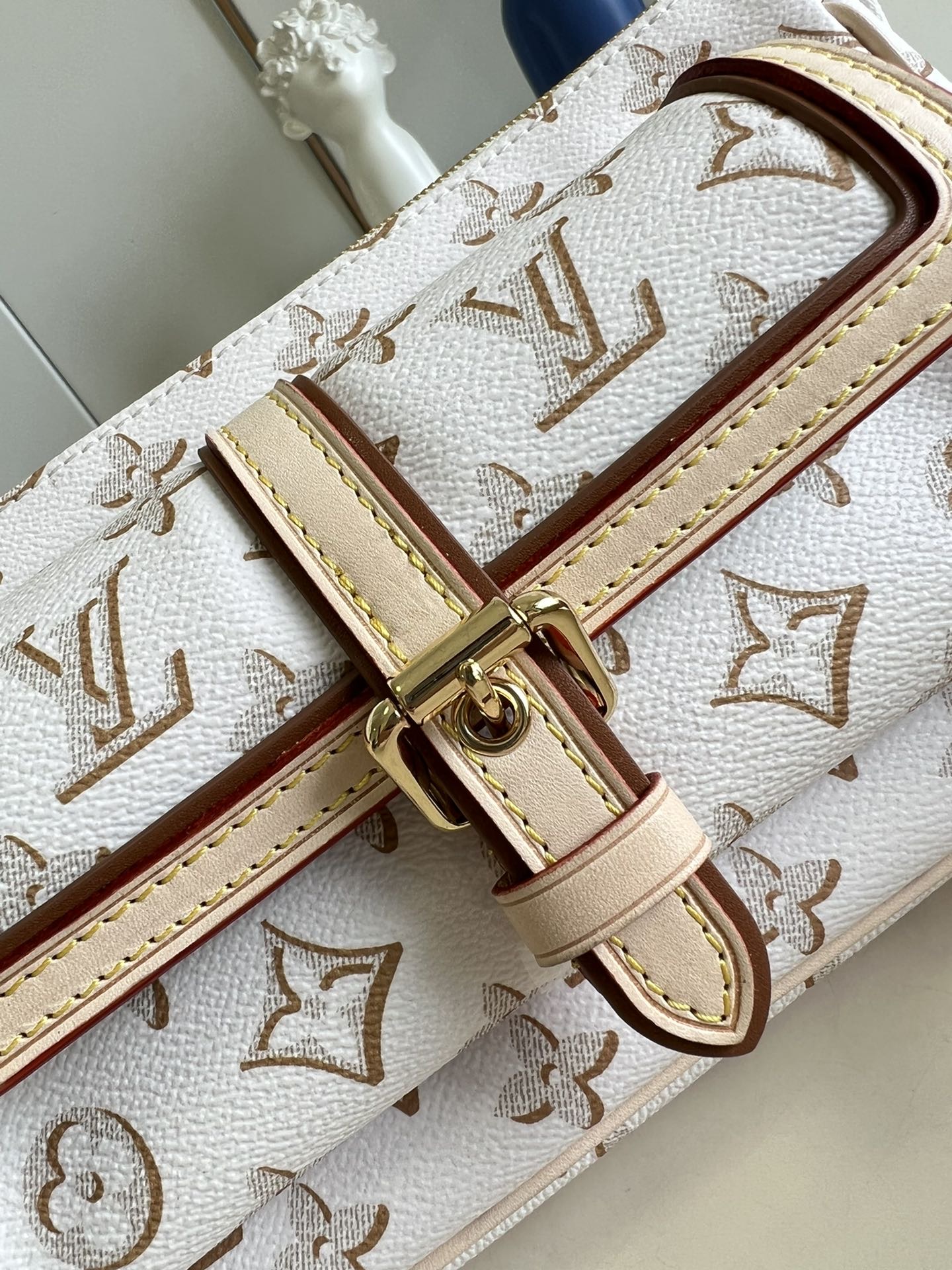 L0vis Vvtt0n Maxi Pochette Accessoires Bag M20920 