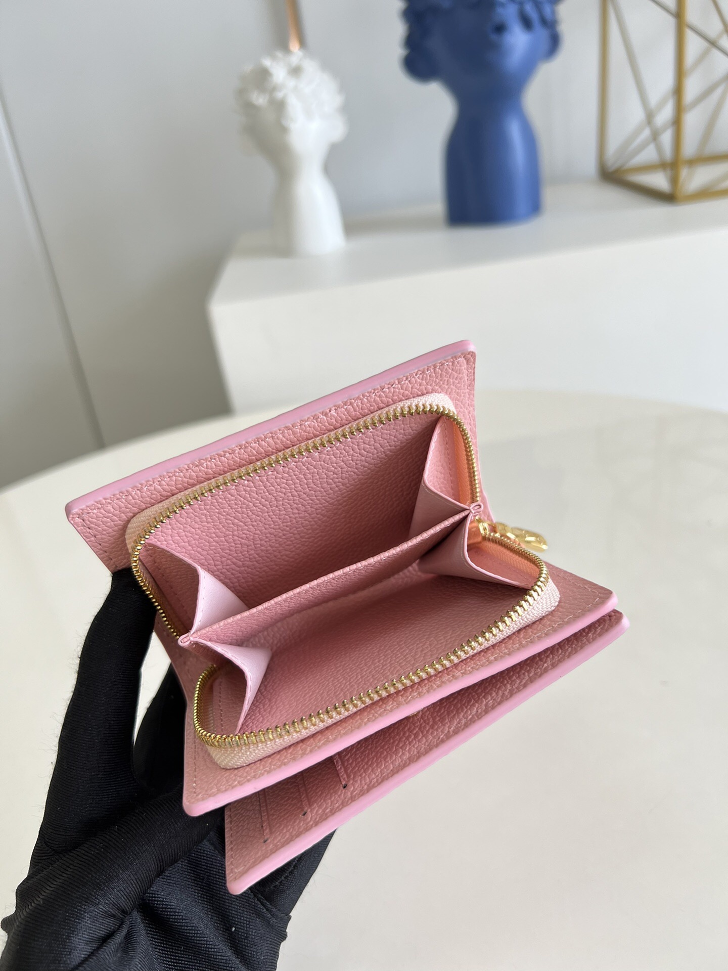 L0vis Vvtt0n Clea Wallet M81529 