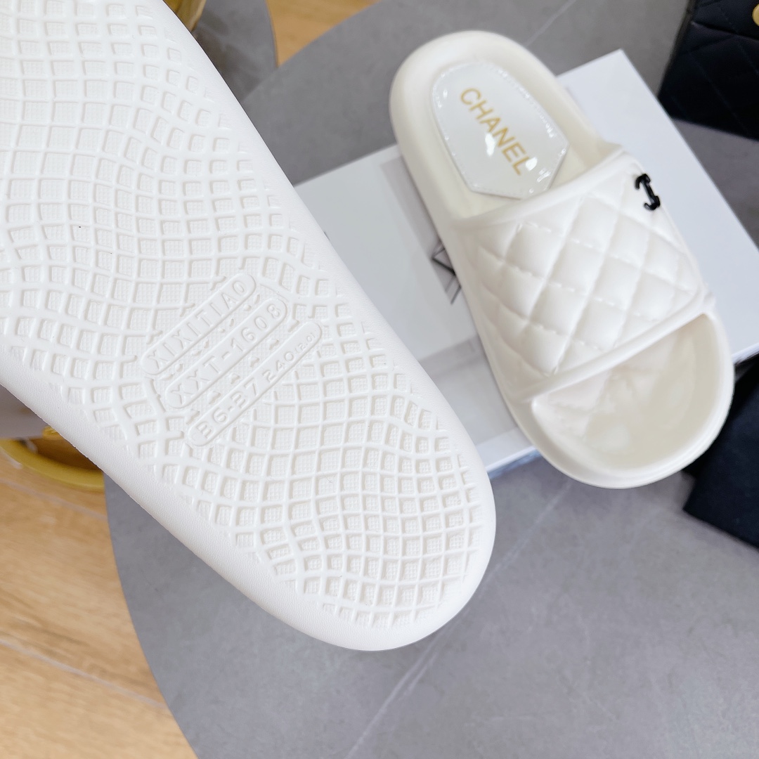 Ch**el Slippers White