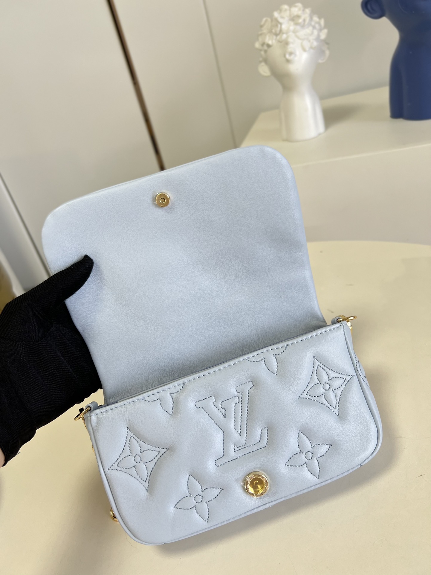 LV WALLET ON STRAP BLUE M81399