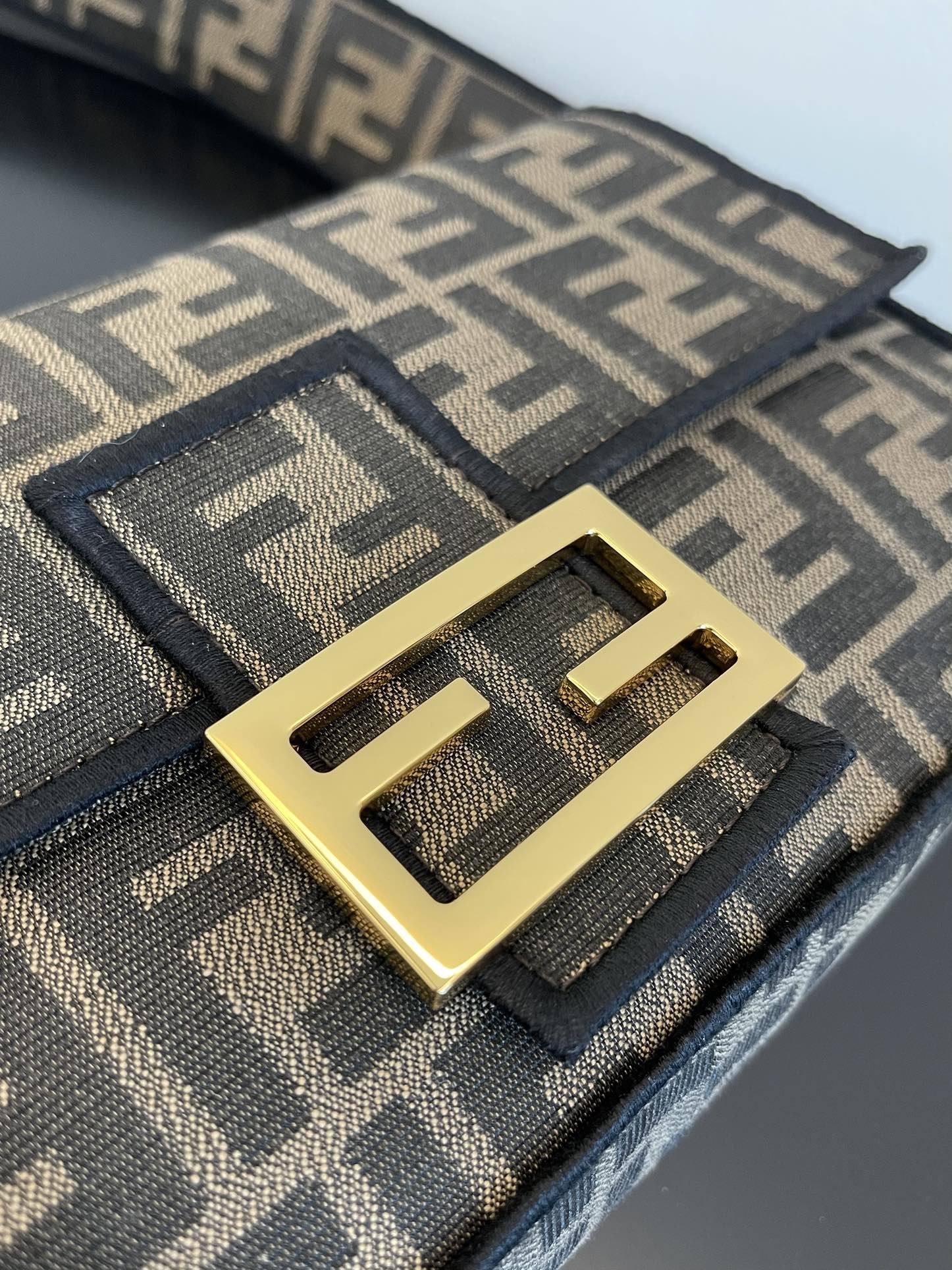 F**di Baguette Brown fabric bag 