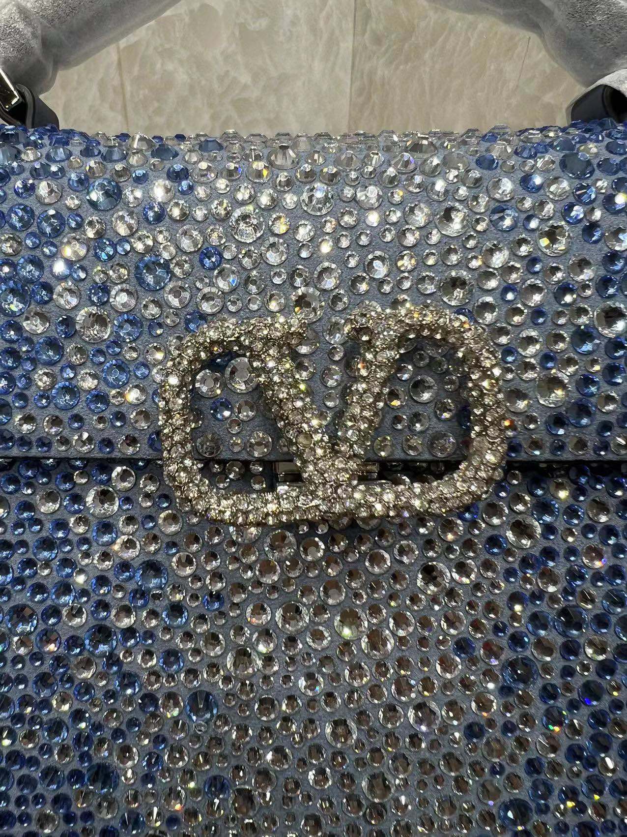 Va1e*ntin0 Mini Vsling HandBag Blue
