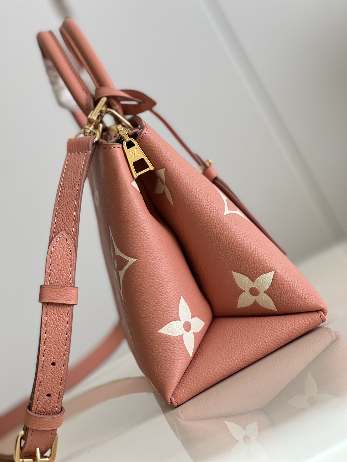 L0vis Vvtt0n Petie Palaiis Bag M58916 