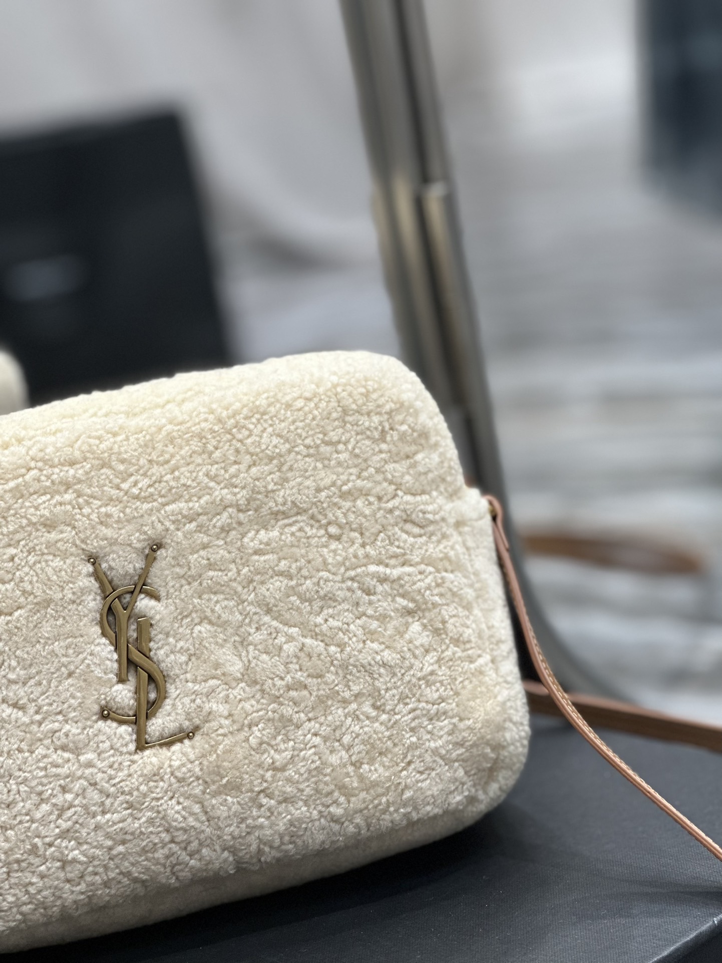 Y51 Loulou Bag 