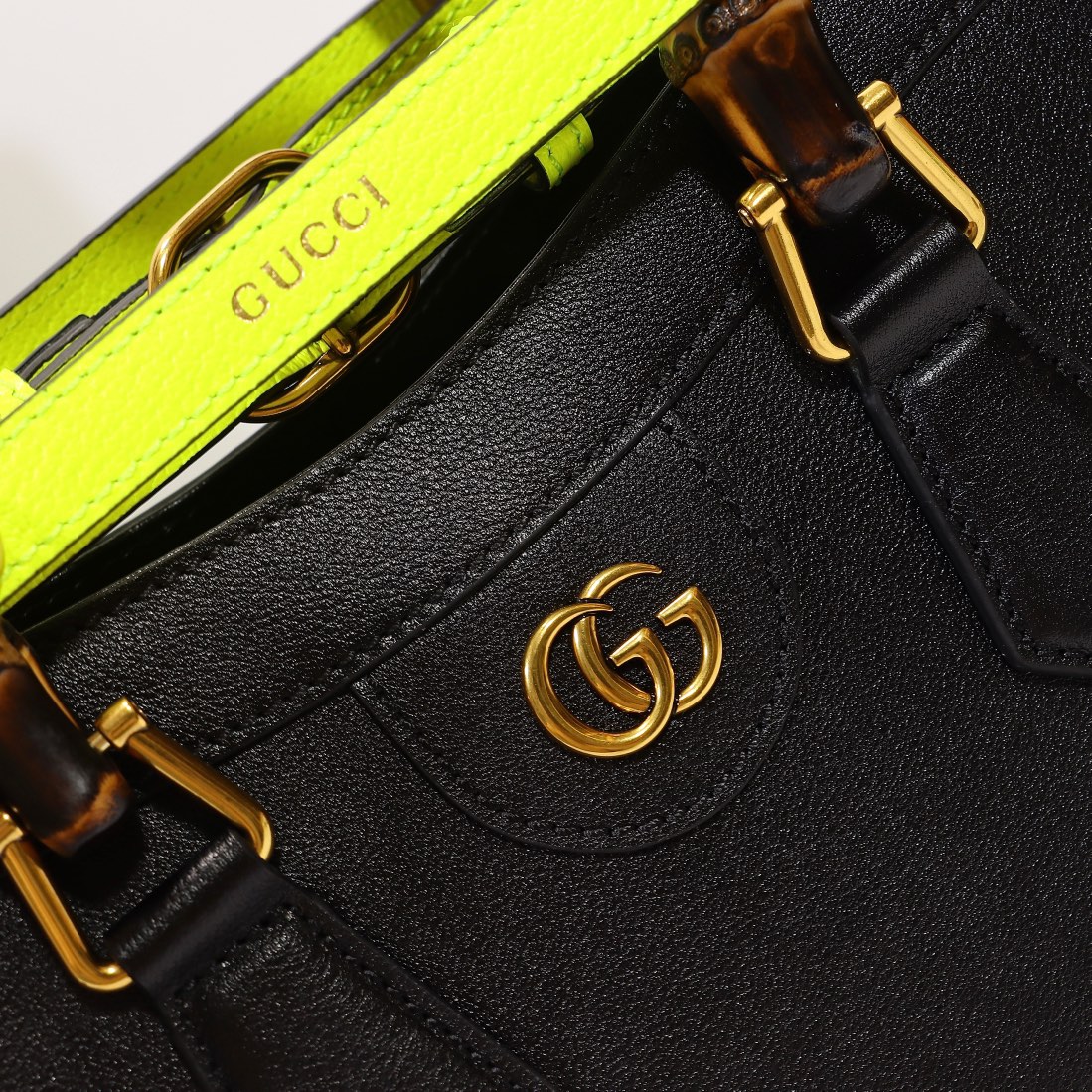 Gvc*1 Diana Top Small HandBags 27cm Black