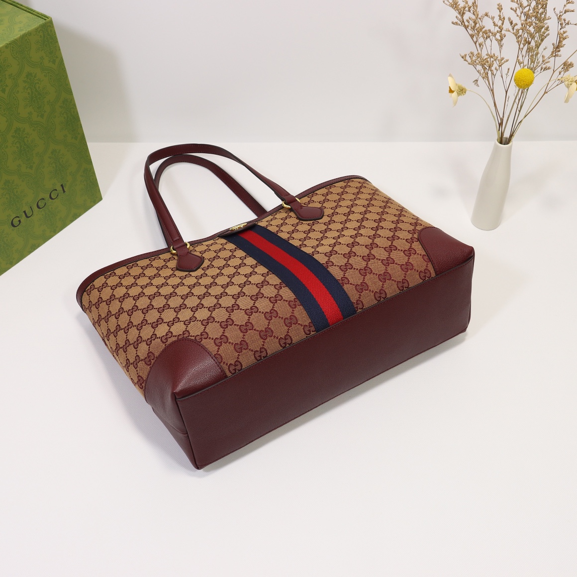 Gvc*1 Ophidia Jumbo GG Medium Tote Bag 