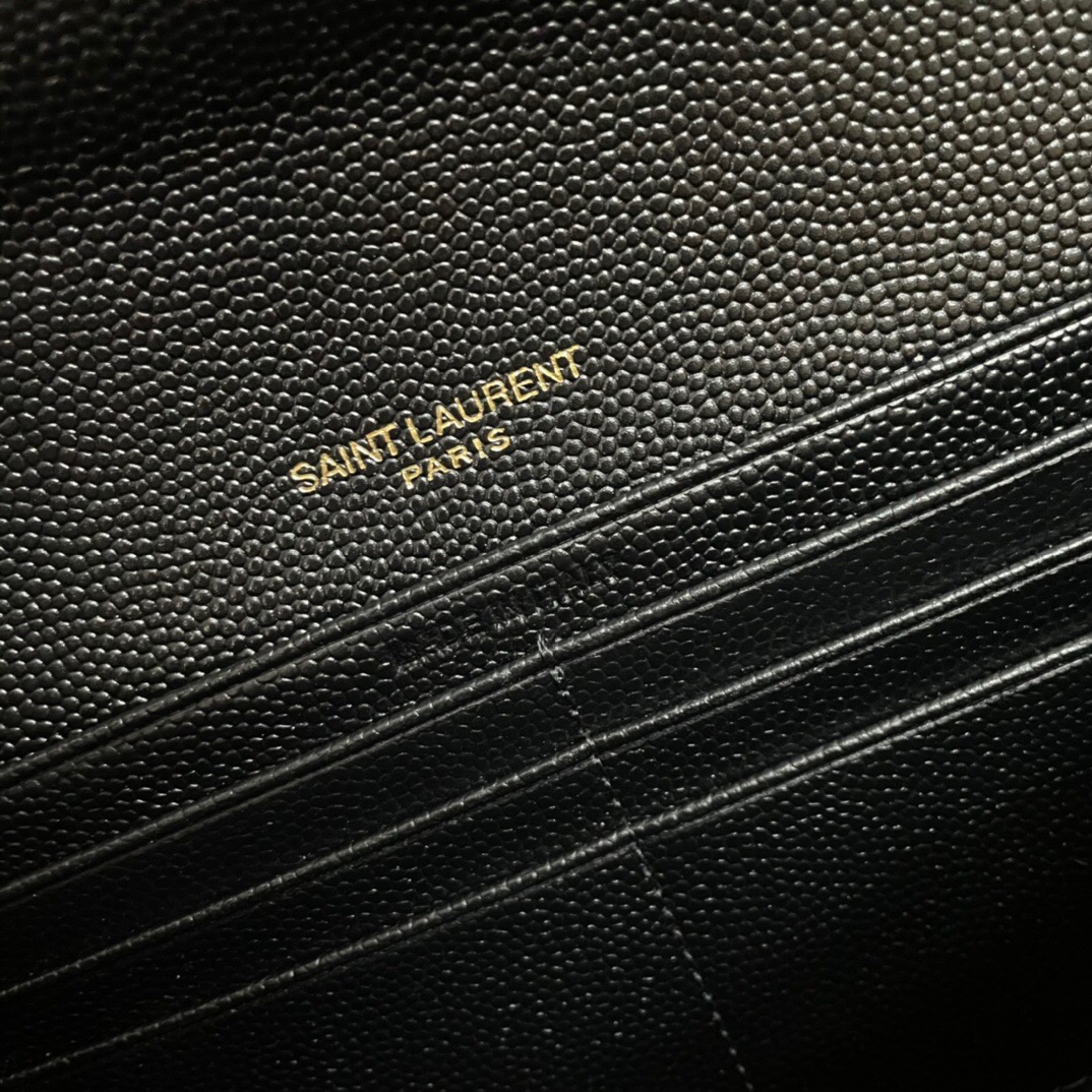 Y51 Calfskin With Gold Buckle Wallet In Black