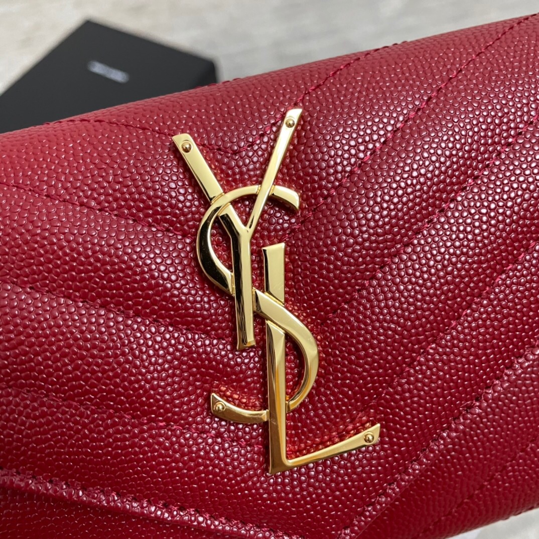 Y51 Calfskin With Gold Buckle Wallet In Red