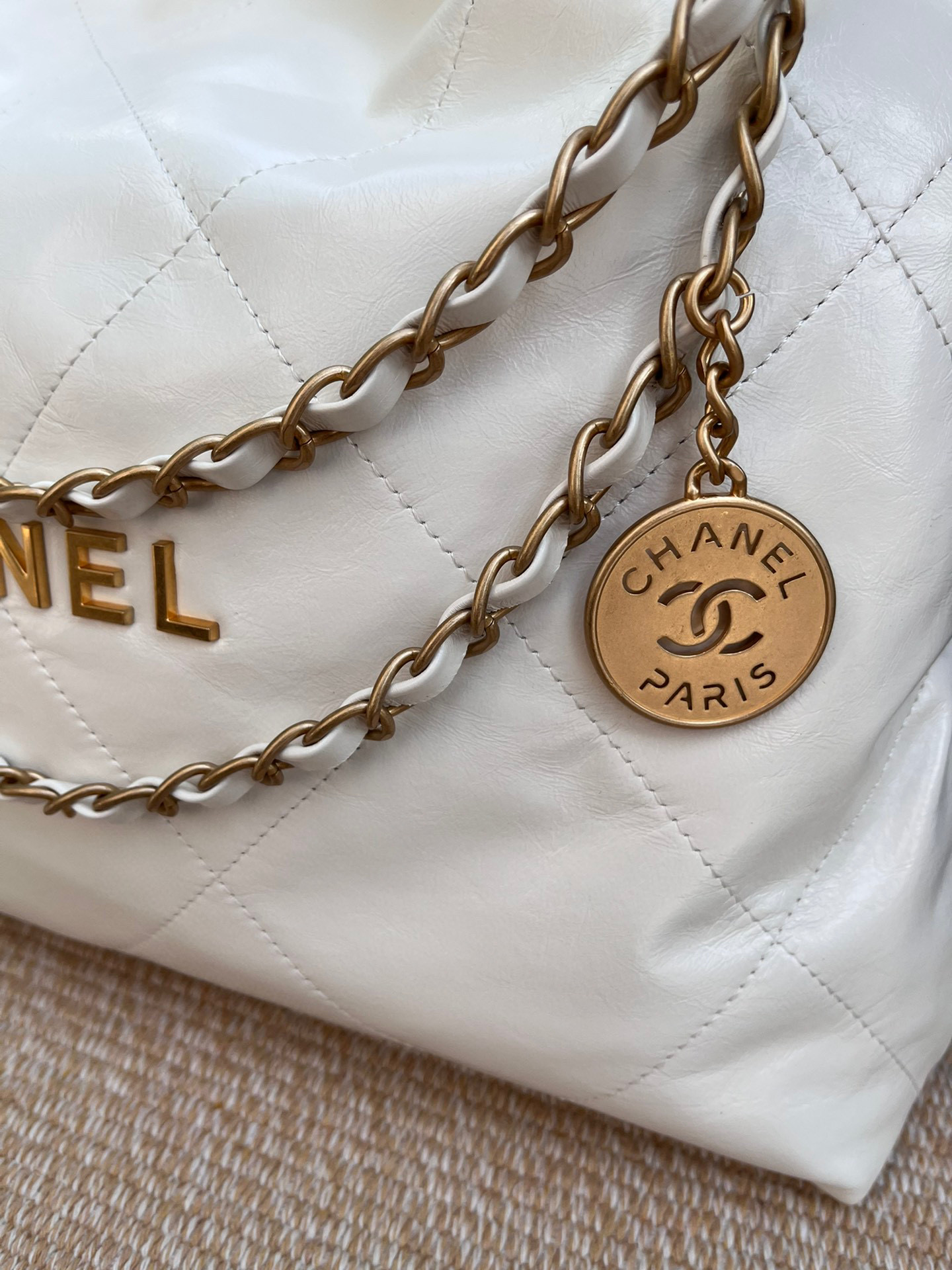 Bagsaaa Ch**el 22 small tote bag White gold hardware
