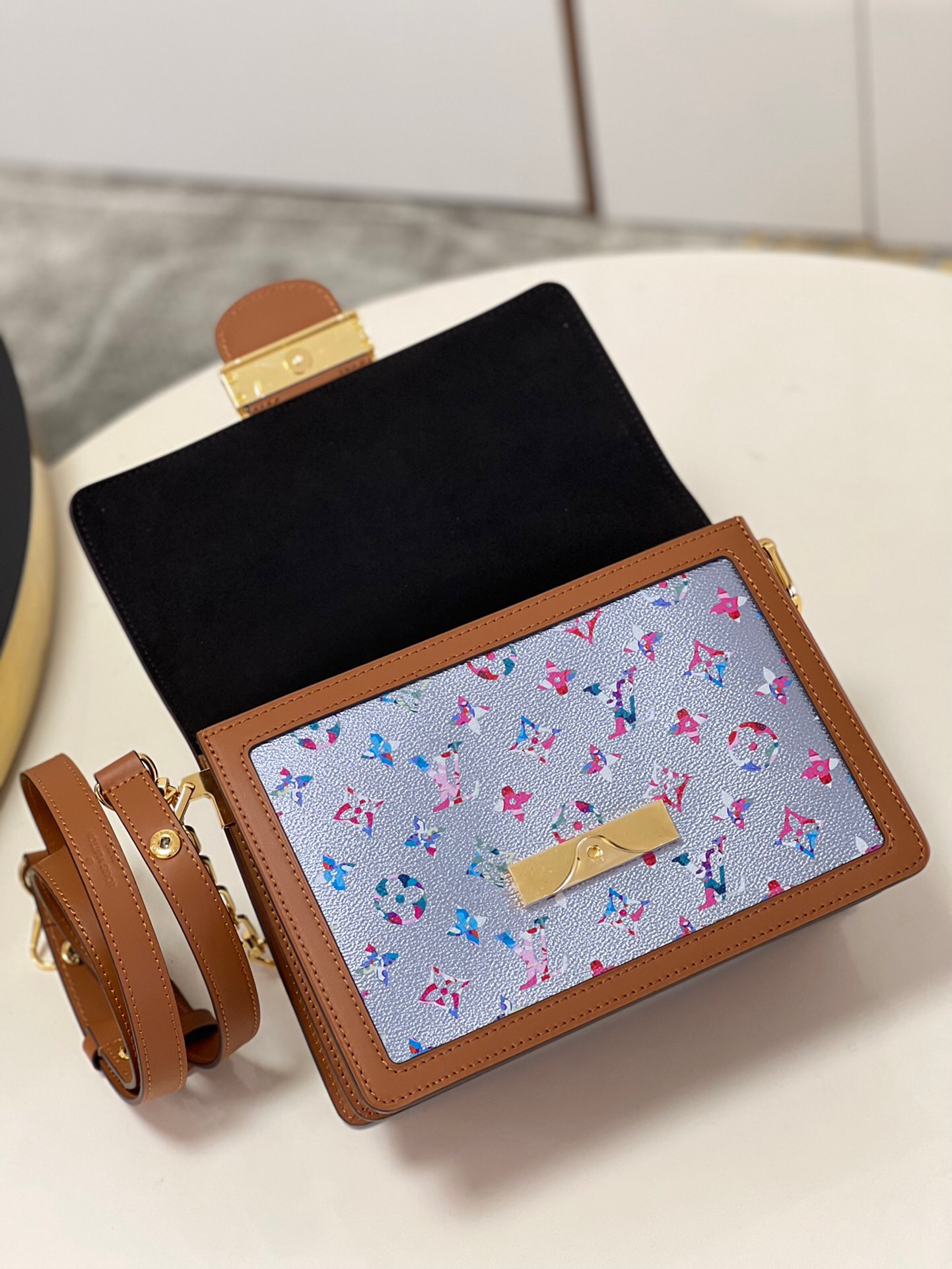 L0vis Vvtt0n Dauphine Bag 25cm M21266