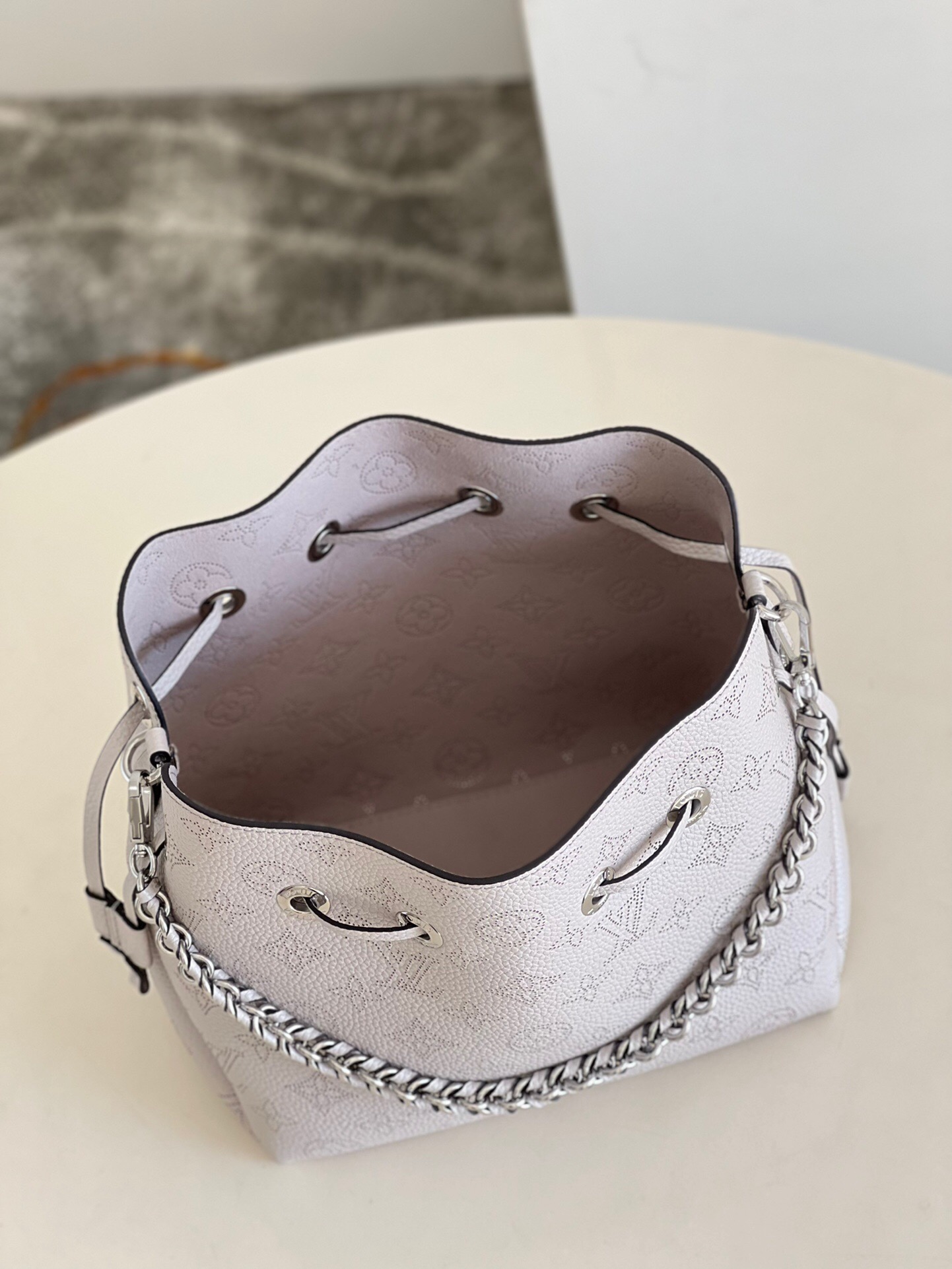 L0vis Vvtt0n Bella Bag Brown M58791