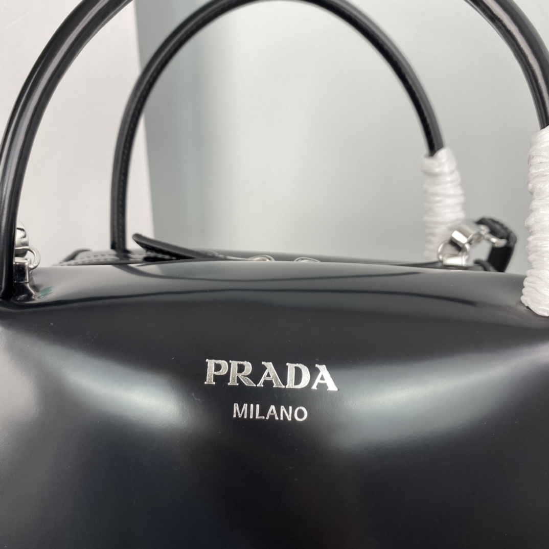 Pra*a Medium S*pernova Handbag Black 1BA365