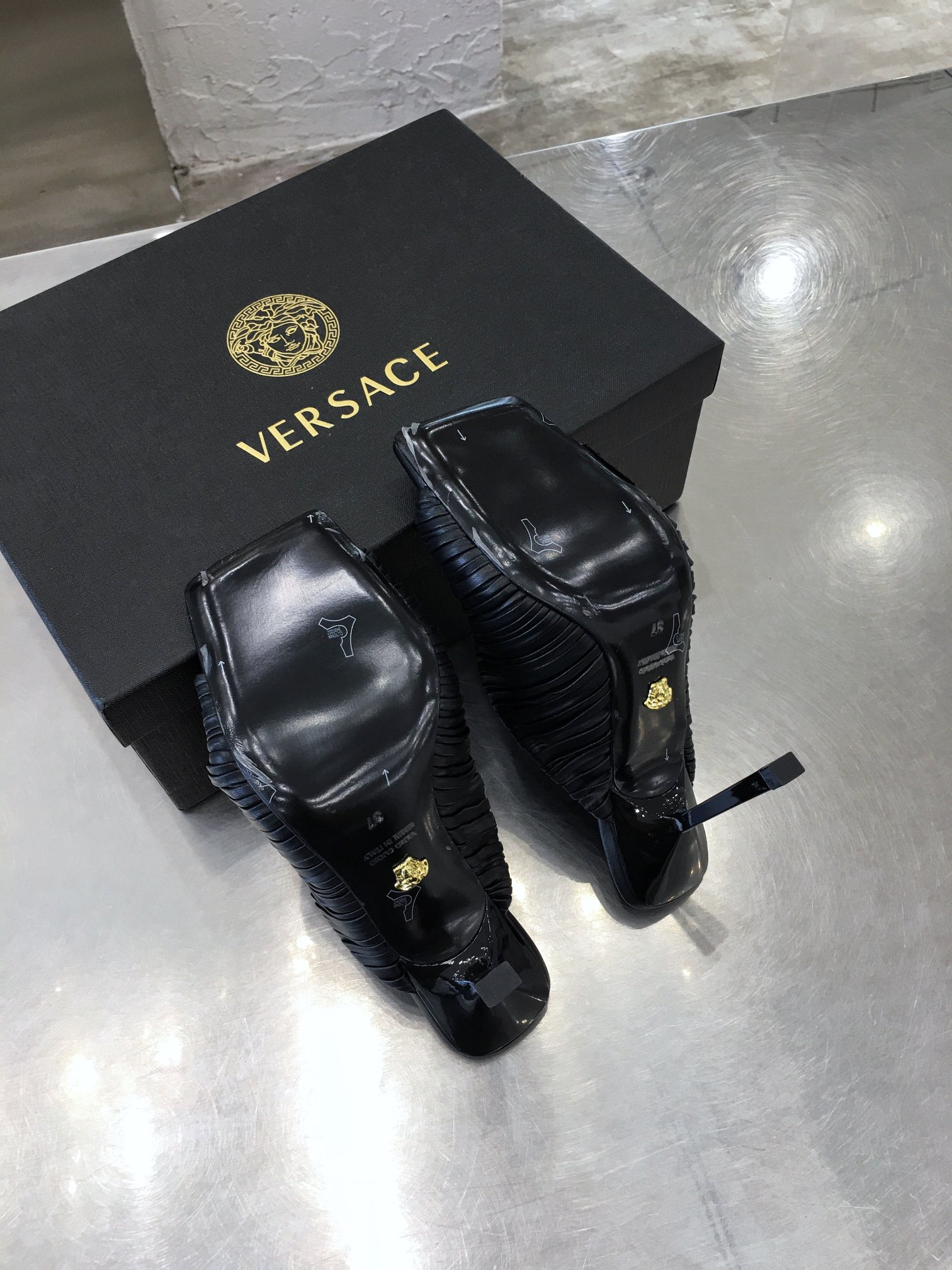 Versace Heels Black 