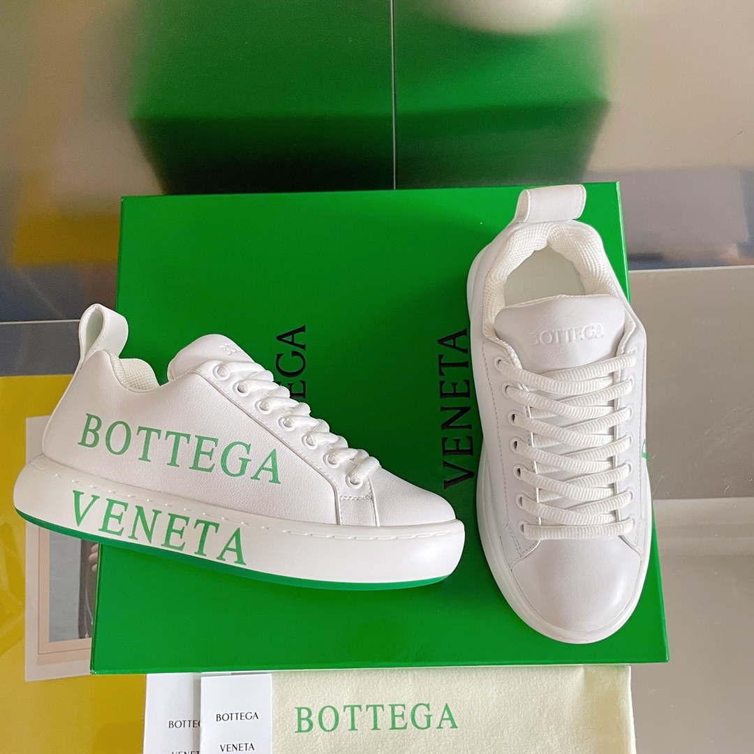 B0tt*ga Ven*ta Sneaker White