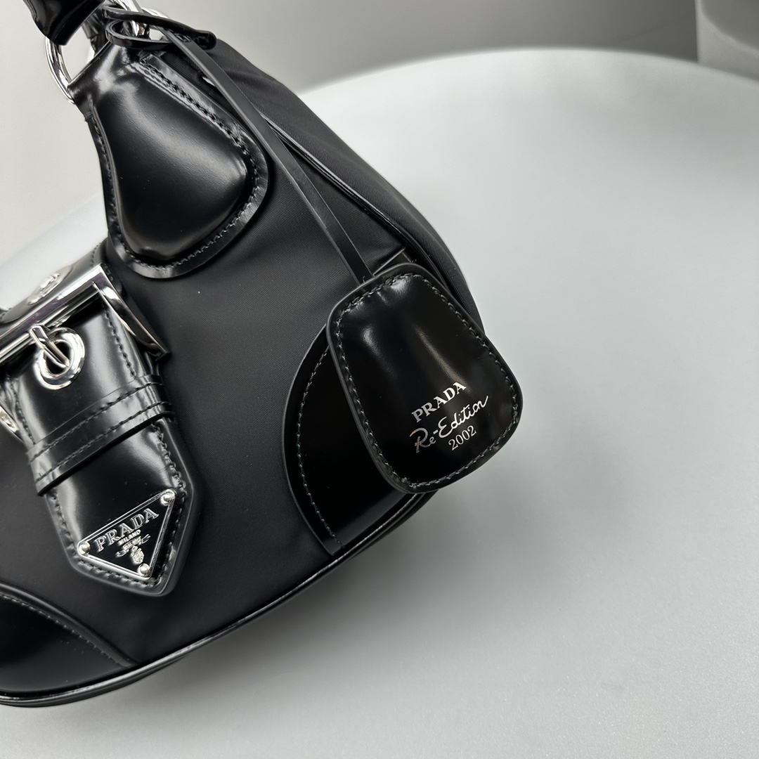 Pra*a Moon Hand Bag Black