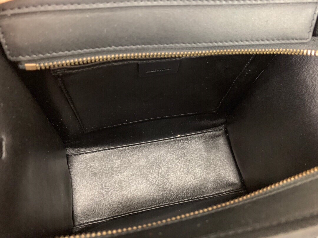 Ce1i*e Micro Luggage HandlBag