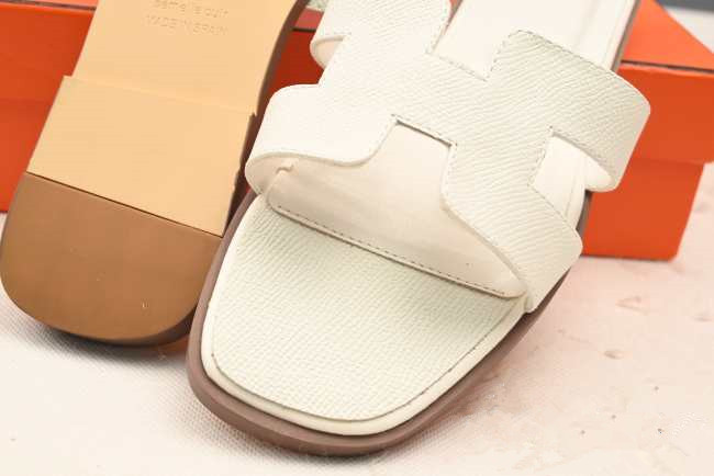 H**me5 Slippers White Leather