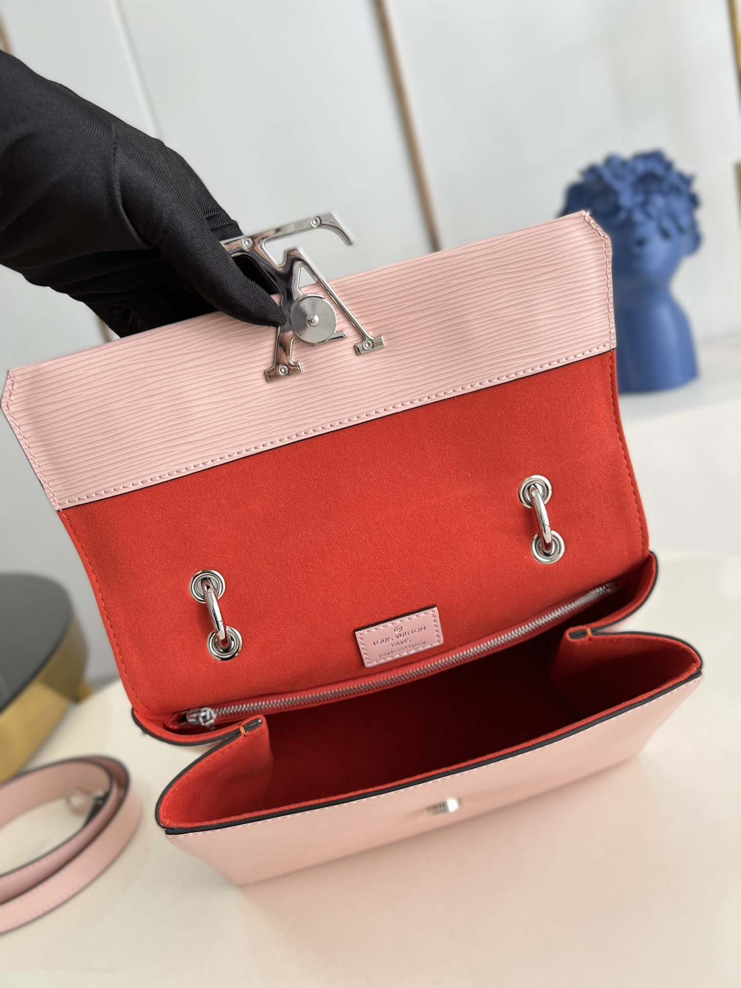 L0vis Vvtt0n Grenelle M53695 Pink 