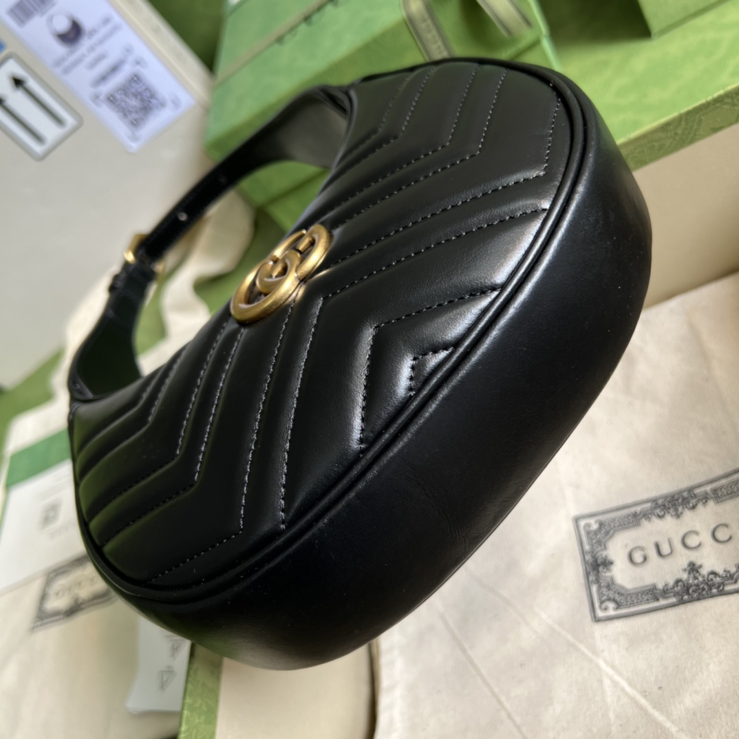 L0vis Vvtt0n Marmont Half Moon Bag Black 