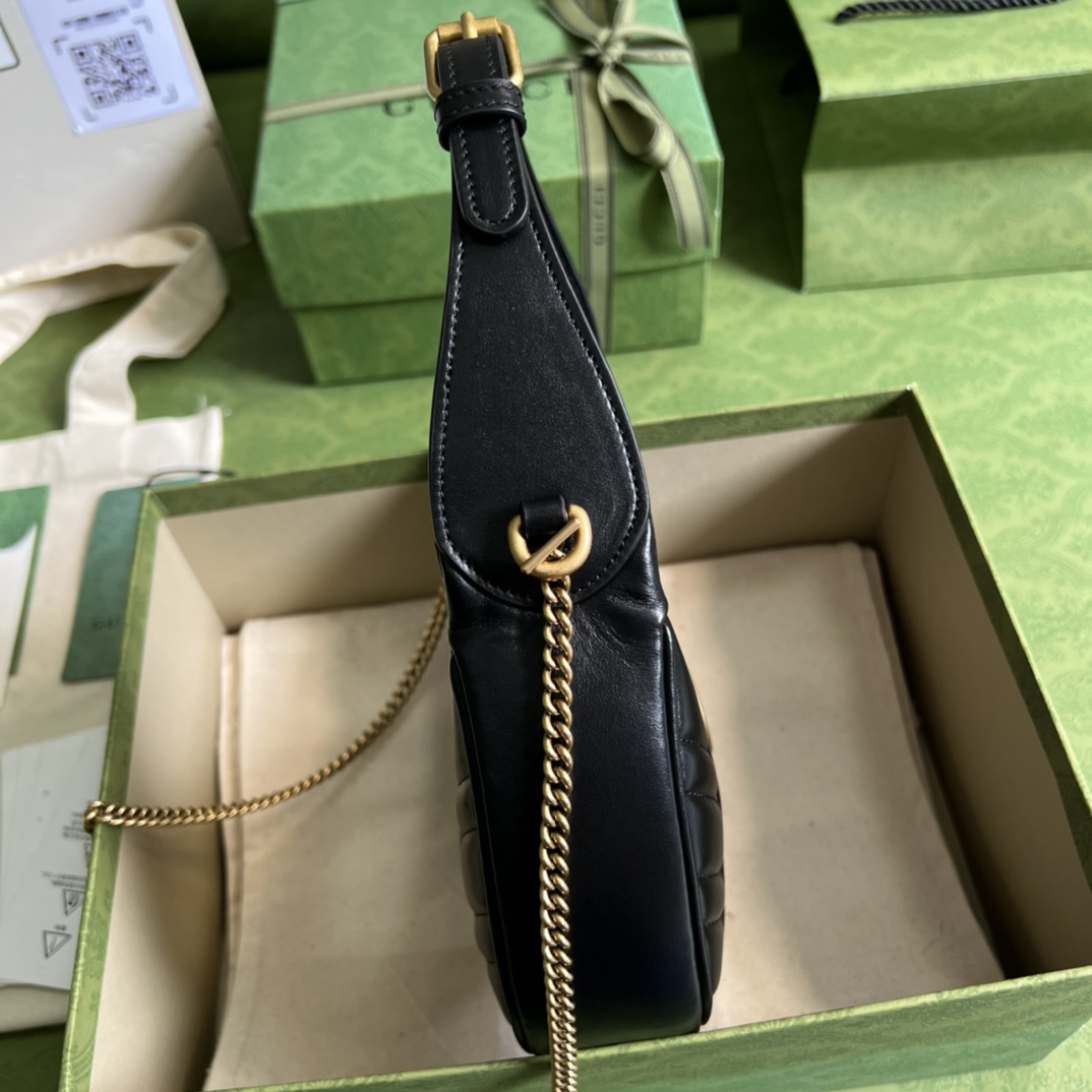 L0vis Vvtt0n Marmont Half Moon Bag Black 