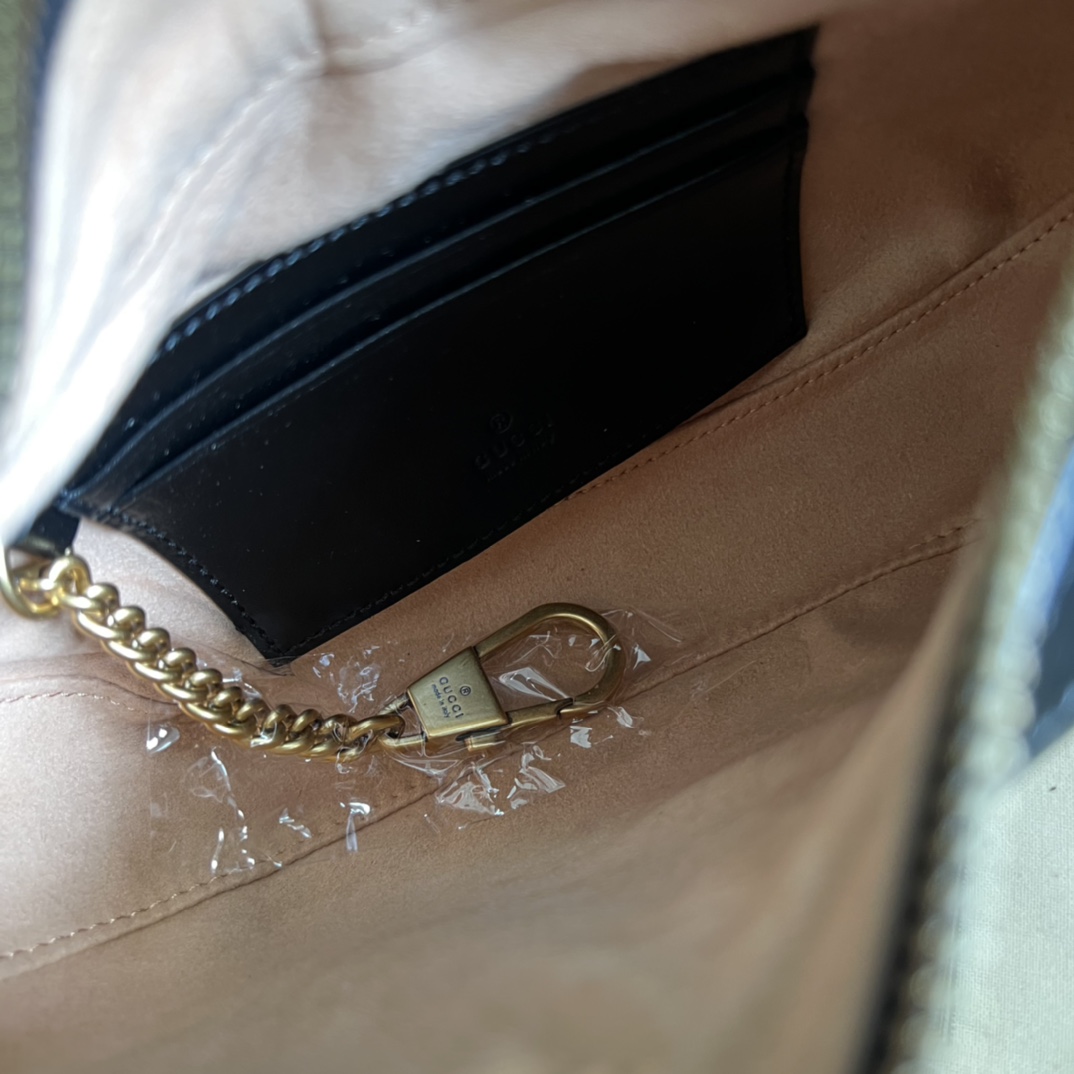 L0vis Vvtt0n Marmont Half Moon Bag Black 