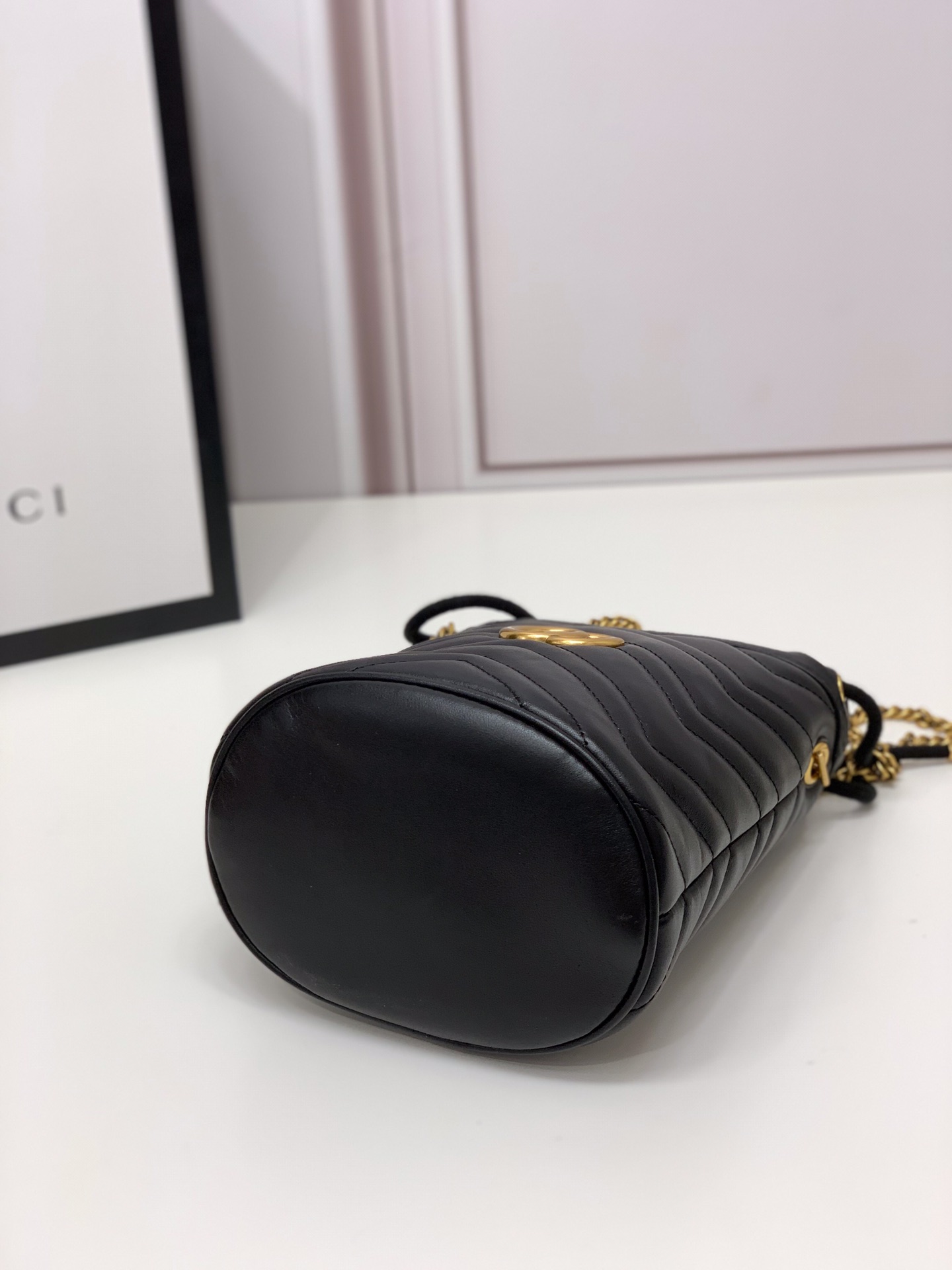 Gvc*1 Marmont Mini Bucket Bag