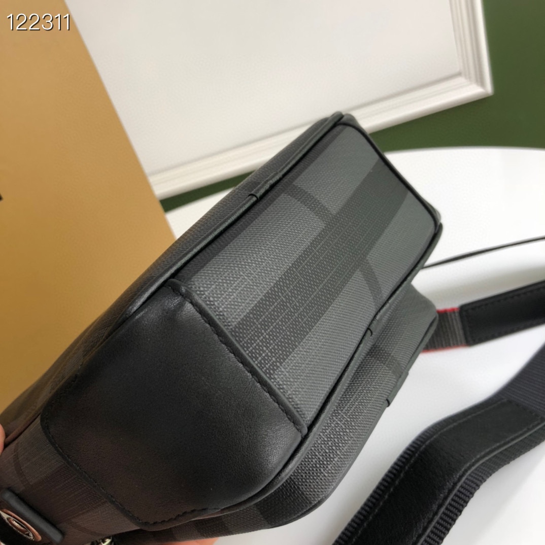Bv*b*rry Shoulder Bag 
