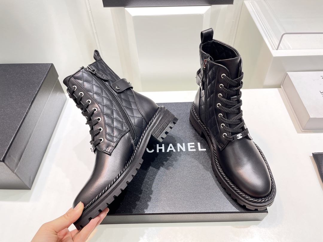 Ch**el Boots 012