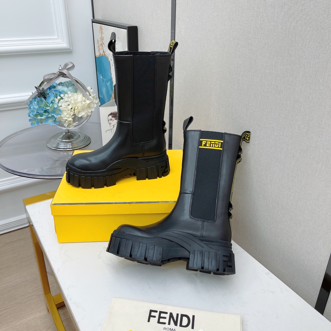 F**di Boots 5cm 03