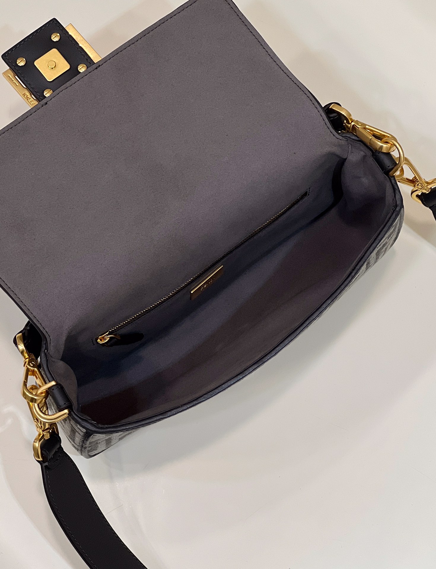 F**diIconic Baguette Crossbody Bag 27cm 