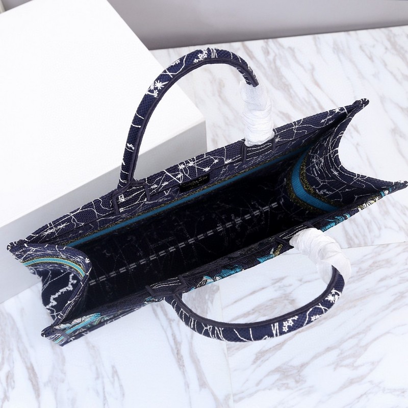 D10r Book Tote 41.5cm 