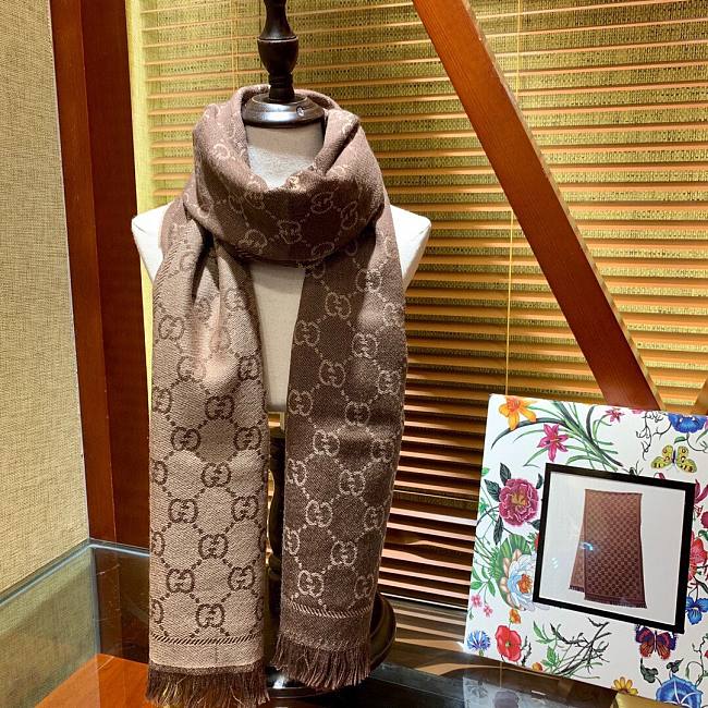 Gvc*1 Scarf 02